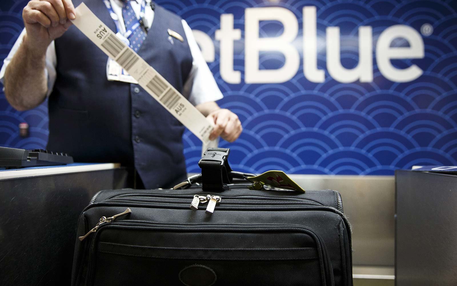 JetBlue Military Discounts & Recognizing 9/11 WeSalute