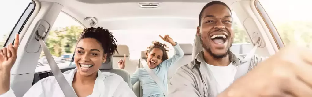 Avis deal hero family roadtrip