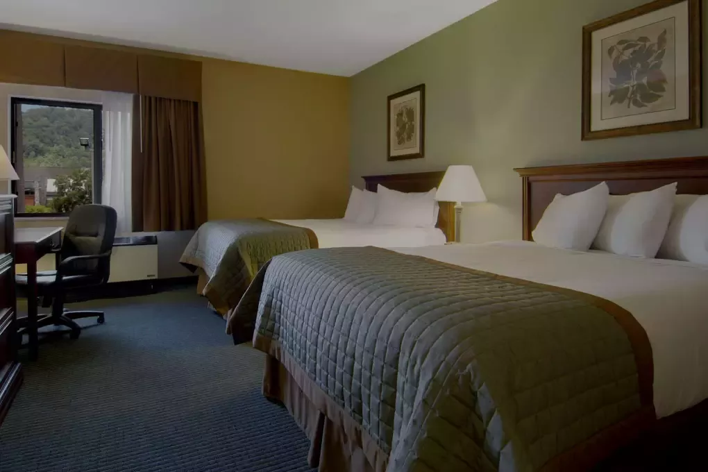 Baymont Inn & Suites Military Discount with Veterans Advantage