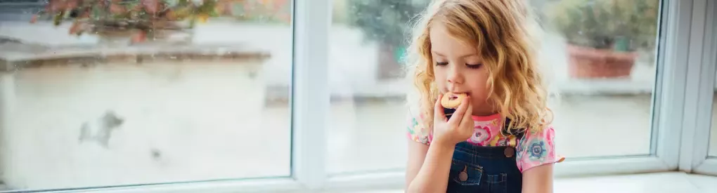 cheryl's deal hero girl eating cookie