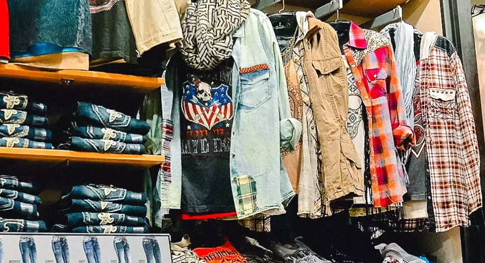 Savings on Fashion & Denim Available to all Military & Veterans