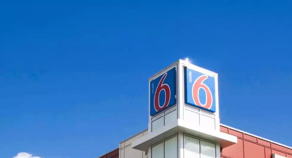 motel 6