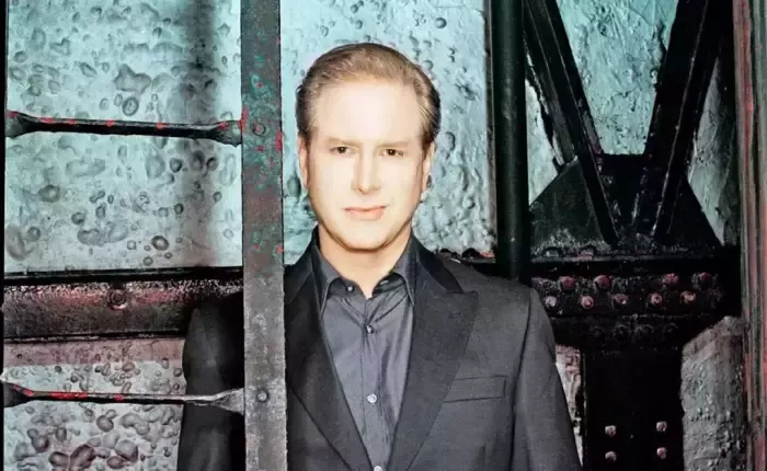 Darrell Hammond