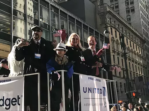 Scott Higgins Lin Higgins Veterans Advantage Veterans Day Parade