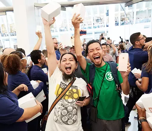 Manhattan's Newest Apple Store Opens at World Trade Center Veterans Advantage