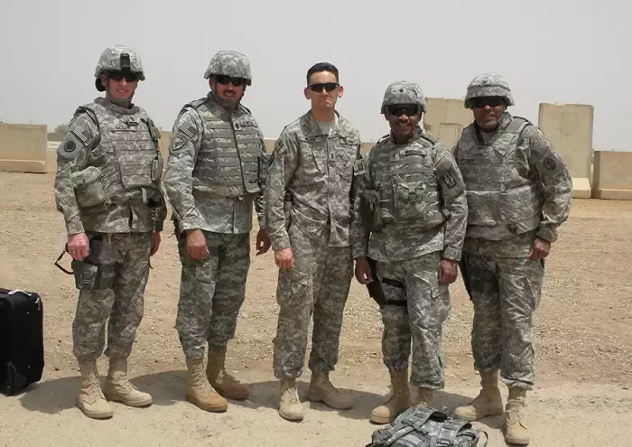 Dr John Woodson, Scott Higgins