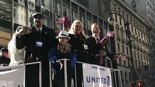 Scott Higgins Lin Higgins Veterans Advantage Veterans Day Parade